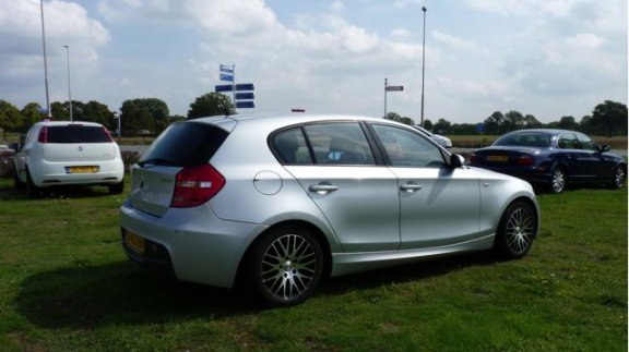 BMW 1-serie - 118i ... M- Pakket Inruil Mogelijk - 1