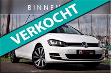 Volkswagen Golf - 1.4 TSI Highline bi-xenon*standkachel*navi*pano