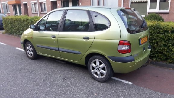 Renault Scénic - 1.6-16V APK tot 10 September 2020 - 2