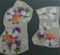 3D plaatjes --- VLINDER bij de ORANJE en PAARSE BLOEMEN - 1 - Thumbnail