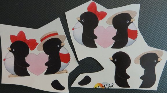 3D plaatjes --- PINGUINS met een HART in het MIDDEN - nr. 1