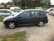 Peugeot 206 SW - 1.6-16V Griffe Automaat zeer lux.s leder bkl airco ecc trekhaak