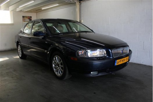 Volvo S80 - 2.4 Climate Line Nederlands geleverd, Airco ZEER MOOIE EN VOLLE AUTO weinig KM - 1