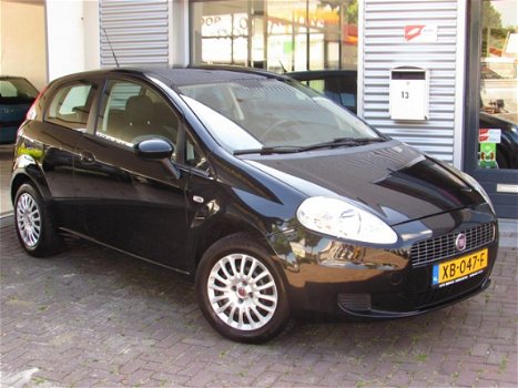 Fiat Grande Punto - 1.4 Active 110.028 KM BJ2009 SPORT - 1