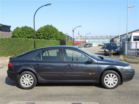 Renault Laguna - 1.8-16V Expression AIRCO/LEDER KEURIGE STAAT - 1