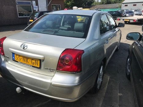 Toyota Avensis - 2.0 D-4D Executive - 1