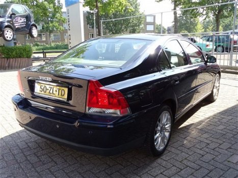 Volvo S60 - 2.4D DRIVERS EDITION - 1