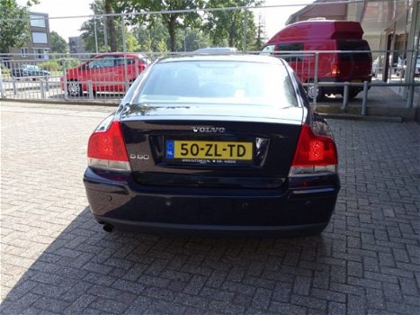 Volvo S60 - 2.4D DRIVERS EDITION - 1