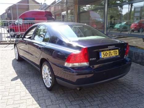 Volvo S60 - 2.4D DRIVERS EDITION - 1