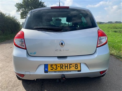 Renault Clio - 1.2 Collection / 5 drs 2011 117.000nap - 1