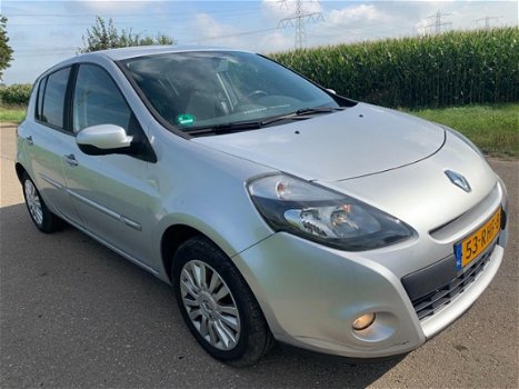 Renault Clio - 1.2 Collection / 5 drs 2011 117.000nap - 1