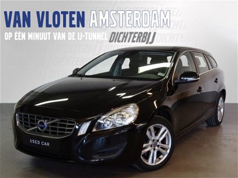Volvo V60 - 1.6 T3 Momentum Navi | Dealer onderhouden - 1