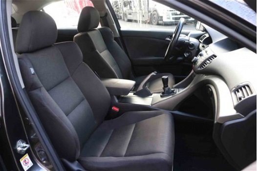 Honda Accord - Sedan 2.0i Elegance - All in rijklaarprijs | Trekhaak | Cruise-control - 1