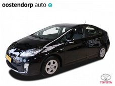 Toyota Prius - 1.8 Comfort | Navigatie | Climate control | Cruise control | Mistlampen | Lm velgen |