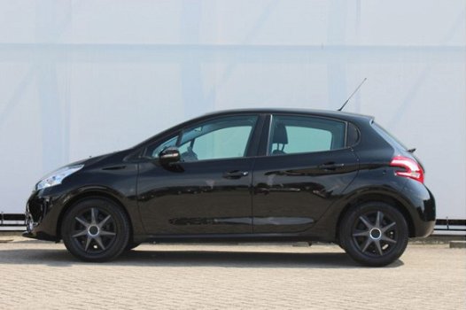 Peugeot 208 - 1.2 VTi Allure | Navigatie | Parkeersensoren achter | Cruise Control | - 1