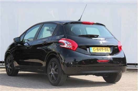 Peugeot 208 - 1.2 VTi Allure | Navigatie | Parkeersensoren achter | Cruise Control | - 1