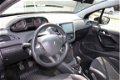 Peugeot 208 - 1.2 VTi Allure | Navigatie | Parkeersensoren achter | Cruise Control | - 1 - Thumbnail