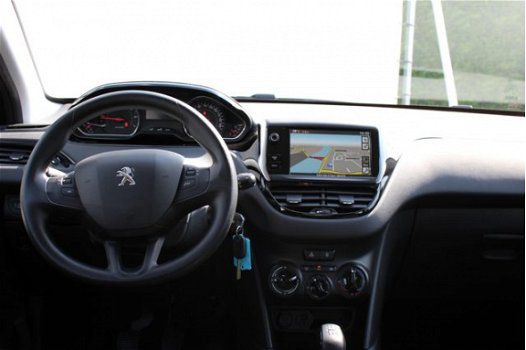Peugeot 208 - 1.2 VTi Allure | Navigatie | Parkeersensoren achter | Cruise Control | - 1