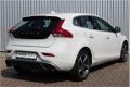 Volvo V40 - 1.6 T2 120PK R-Design Verwarmbare voorruit Stoelverwarming Navi - 1 - Thumbnail