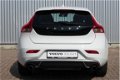 Volvo V40 - 1.6 T2 120PK R-Design Verwarmbare voorruit Stoelverwarming Navi - 1 - Thumbnail