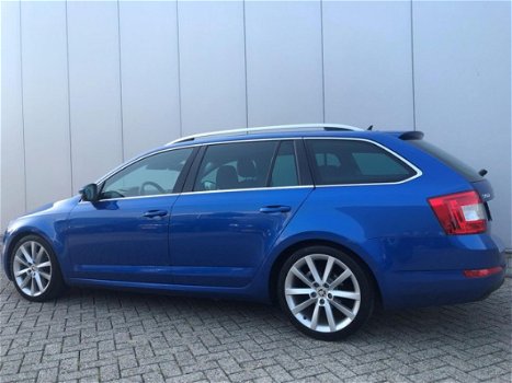 Skoda Octavia Combi - 1.6 TDI Elegance Businessline - 1