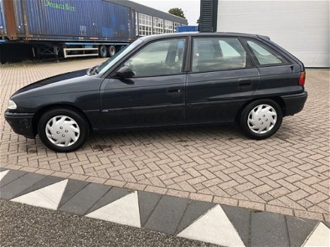 Opel Astra - 1.6i Sportive sold / verkocht - 1
