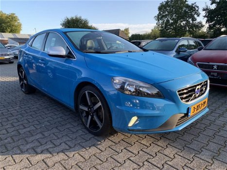 Volvo V40 - 2.0 D4 R-Design 140 KW *VOLLEDER+NAVI+LED+CRUISE+MEMORY+PDC - 1