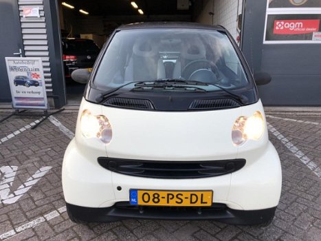 Smart Fortwo coupé - 0.7 pure Nieuwe apk 15-08-2020 86 dzkm nap panoramadak dealeronderhoud cd-spele - 1