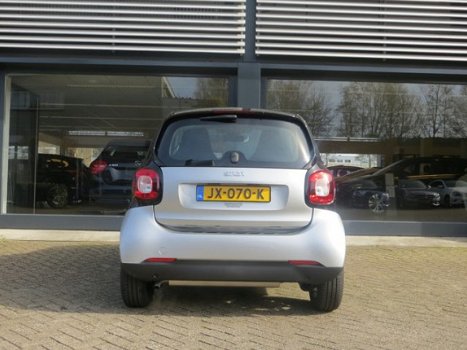 Smart Fortwo - | Cool & Audio 1.0 Pure Cool & Audio - 1