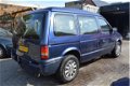 Chrysler Voyager - 3.3I SE rolstoelvervoer perfect 139775 kilometer N.A.P - 1 - Thumbnail