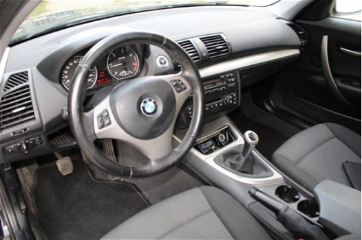 BMW 1-serie - 118d High Executive Airco 6 Bak - 1