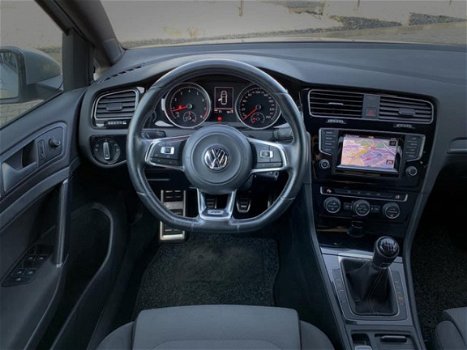 Volkswagen Golf - 1.2 TSI Highline R-Line - 1