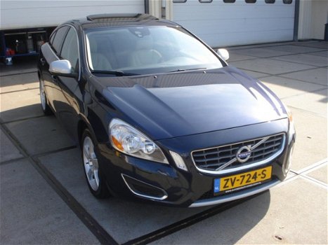 Volvo S60 - 2.5T Summum NW STAAT 99438KM - 1