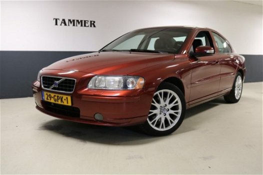 Volvo S60 - 2.4 MOMENTUM - 1