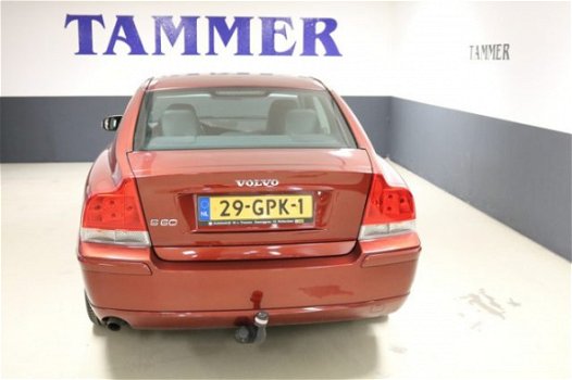 Volvo S60 - 2.4 MOMENTUM - 1