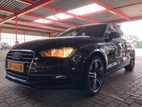 Audi A3 Limousine - 1.6 TDI Ambition Pro Line Plus - 1