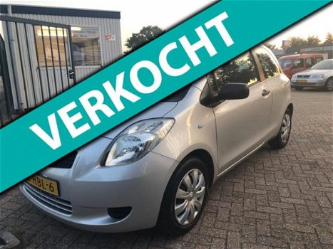 Toyota Yaris - 1.3 VVTi Terra /NAP/Airco/Nwe.Apk - 1