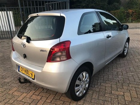 Toyota Yaris - 1.3 VVTi Terra /NAP/Airco/Nwe.Apk - 1