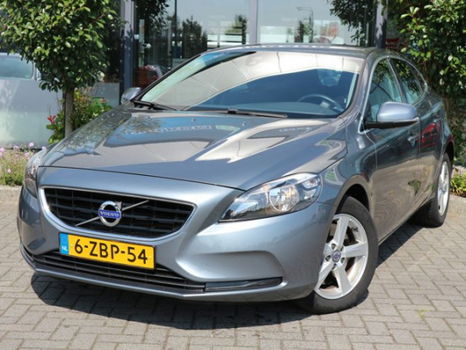 Volvo V40 - 2.0 D4 190 pk Business TREKHAAK NAVI CRUISE 1e Eig. 93.490 km - 1