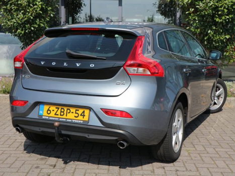 Volvo V40 - 2.0 D4 190 pk Business TREKHAAK NAVI CRUISE 1e Eig. 93.490 km - 1