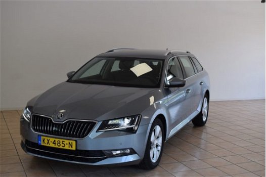 Skoda Superb Combi - 1.6 TDI Business Clima/LED/Navigatie(groot)Xenon/Top staat 120PK APK t/m 10-01- - 1