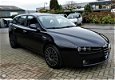 Alfa Romeo 159 Sportwagon - 1.9 JTD Q-Tronic Distinctive - 1 - Thumbnail
