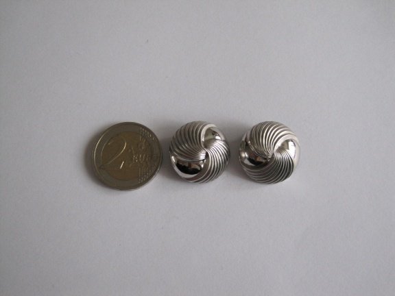 Zilveren oorbellen knoopmodel 2.2 cm - Afbeelding 2