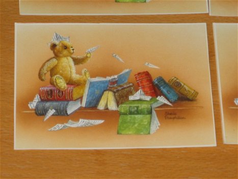 3D plaatjes --- BEER ZIT BOVEN OP de BOEKEN - 2