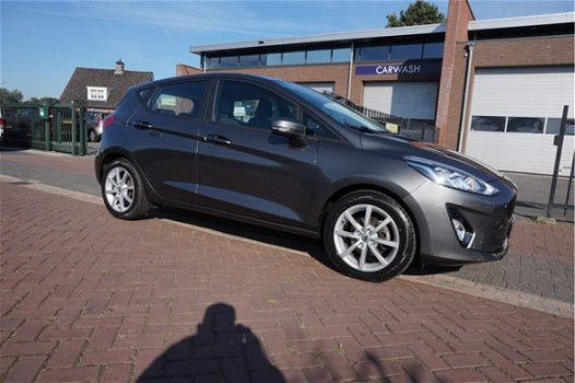 Ford Fiesta - 1.0 EcoBoost 100pk Titanium AUTOMAAT 1E EIG NAVI CRUISECONTROL PARKEERSENSOREN BLUETOO - 1