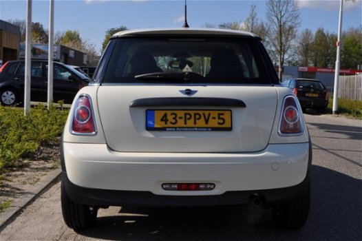 Mini Mini One - 1.6 MINIMALIST Business Line AIRCONDITIONING/NAVIGATIE/LM-VELGEN/34.016 km NAP/nwe A - 1