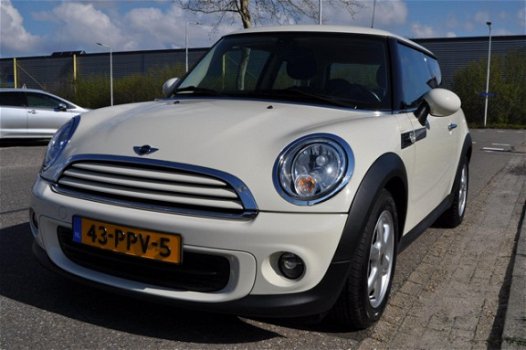 Mini Mini One - 1.6 MINIMALIST Business Line AIRCONDITIONING/NAVIGATIE/LM-VELGEN/34.016 km NAP/nwe A - 1