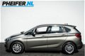 BMW 2-serie Active Tourer - 218i 136pk Executive Full map navigatie/ Sportstoelen/ Climate control/ - 1 - Thumbnail