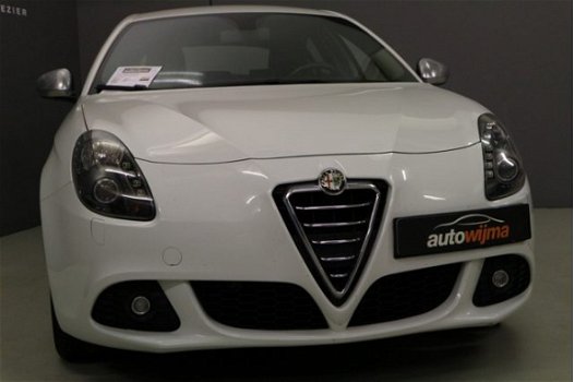 Alfa Romeo Giulietta - 1.4 Turbo 120pk Sportpack Xenon, Stoelverwarming - 1