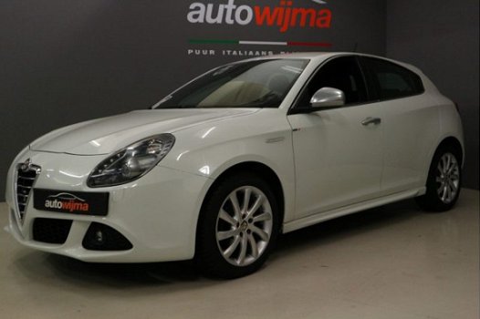 Alfa Romeo Giulietta - 1.4 Turbo 120pk Sportpack Xenon, Stoelverwarming - 1